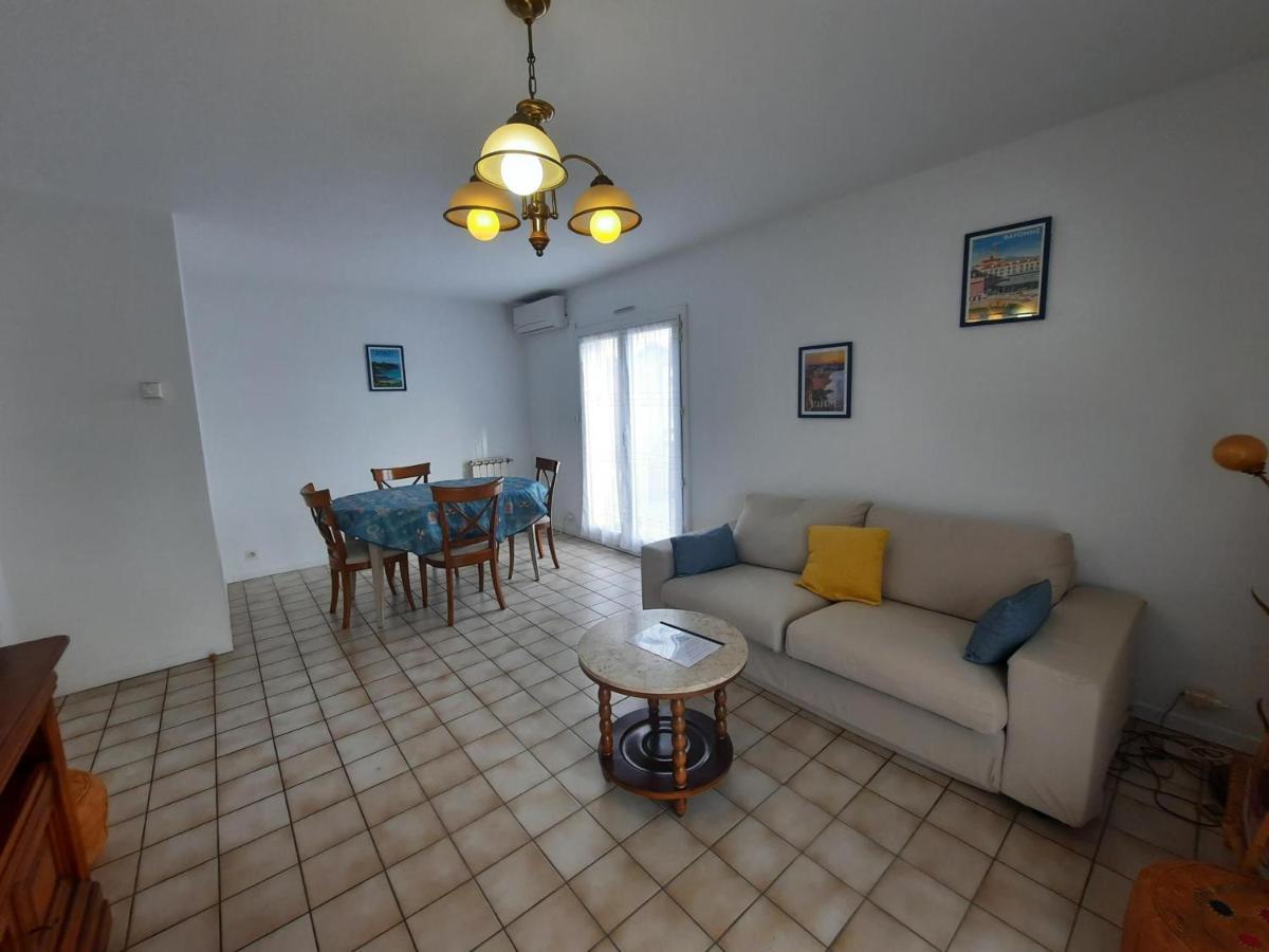 Duplex T3 Avec Terrasses Et Parking, Proche Plages Et Commerces A Anglet - Fr-1-239-859 Extérieur photo